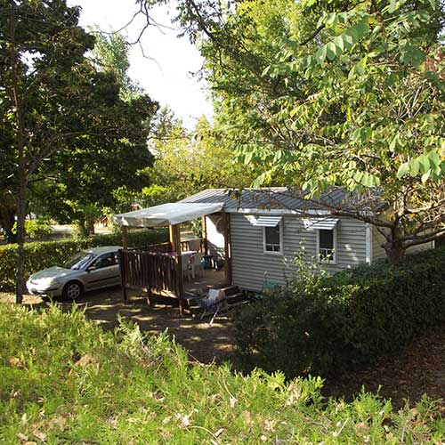 mobil home pour 4 personnes à Hauterives